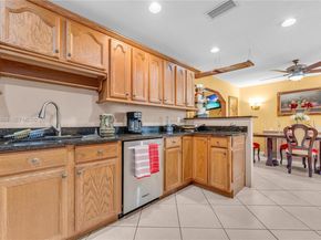 7811 NW 47th St, Lauderhill FL 33351