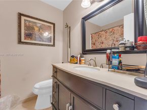 7811 NW 47th St, Lauderhill FL 33351