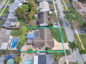 7811 NW 47th St, Lauderhill FL 33351