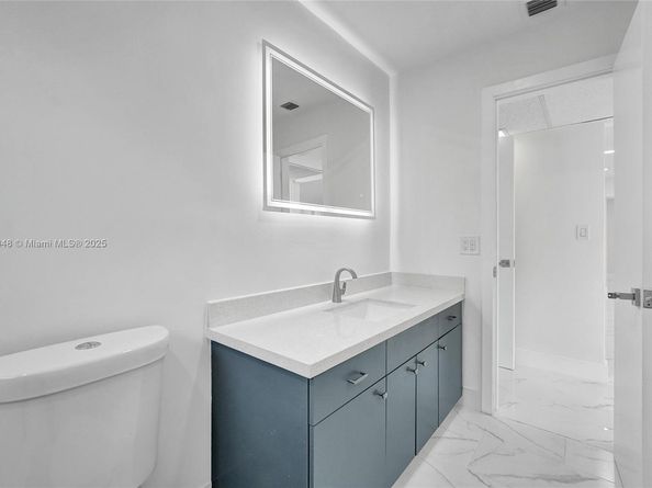 2015 N 58th Ave, Hollywood FL 33021