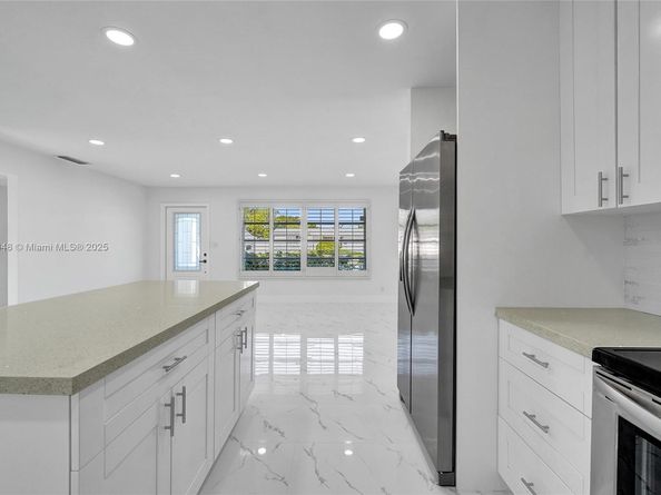 2015 N 58th Ave, Hollywood FL 33021