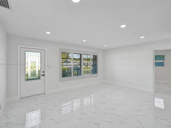 2015 N 58th Ave, Hollywood FL 33021