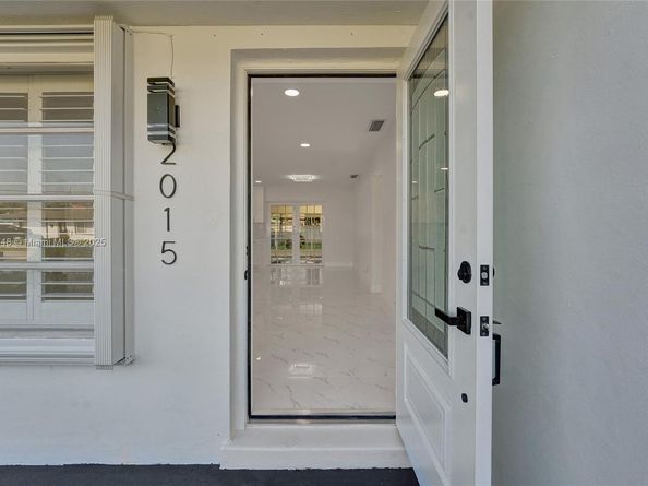 2015 N 58th Ave, Hollywood FL 33021