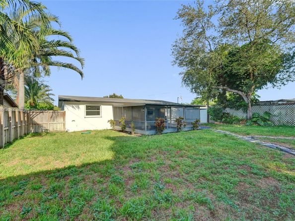 2015 N 58th Ave, Hollywood FL 33021
