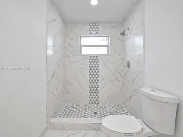 2015 N 58th Ave, Hollywood FL 33021