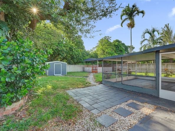 2015 N 58th Ave, Hollywood FL 33021