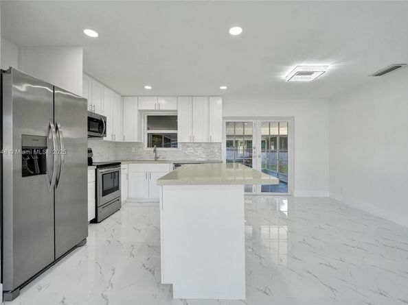 2015 N 58th Ave, Hollywood FL 33021
