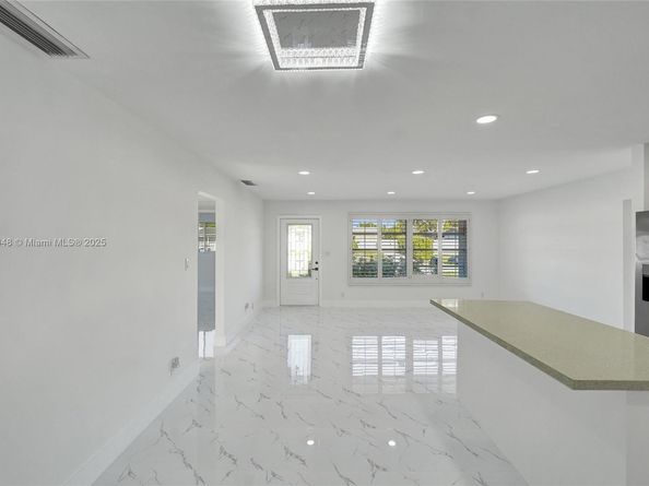 2015 N 58th Ave, Hollywood FL 33021