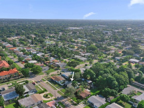 2015 N 58th Ave, Hollywood FL 33021