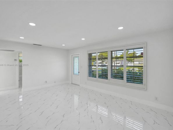 2015 N 58th Ave, Hollywood FL 33021