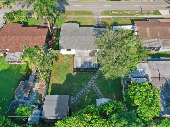 2015 N 58th Ave, Hollywood FL 33021