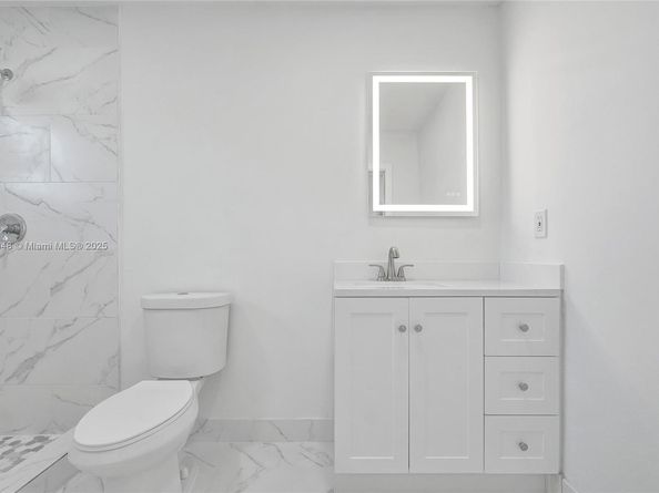 2015 N 58th Ave, Hollywood FL 33021