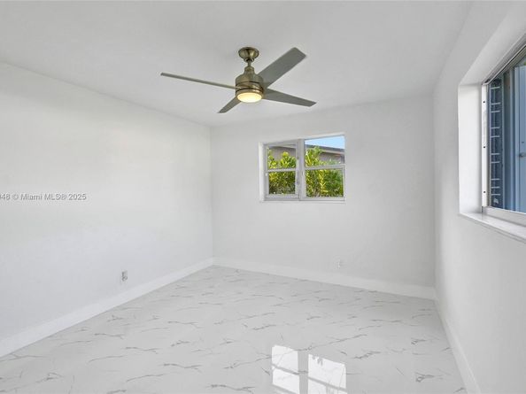 2015 N 58th Ave, Hollywood FL 33021
