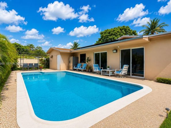 4230 NW 23rd Ct, Lauderhill FL 33313