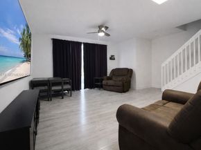 2264 NE 42nd Cir, Homestead FL 33033