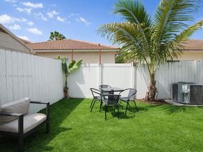 2264 NE 42nd Cir, Homestead FL 33033