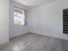 2264 NE 42nd Cir, Homestead FL 33033