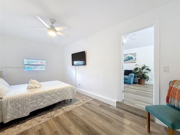 1309 SW 75th Ave, North Lauderdale FL 33068