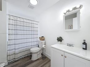 1309 SW 75th Ave, North Lauderdale FL 33068