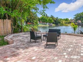 1309 SW 75th Ave, North Lauderdale FL 33068