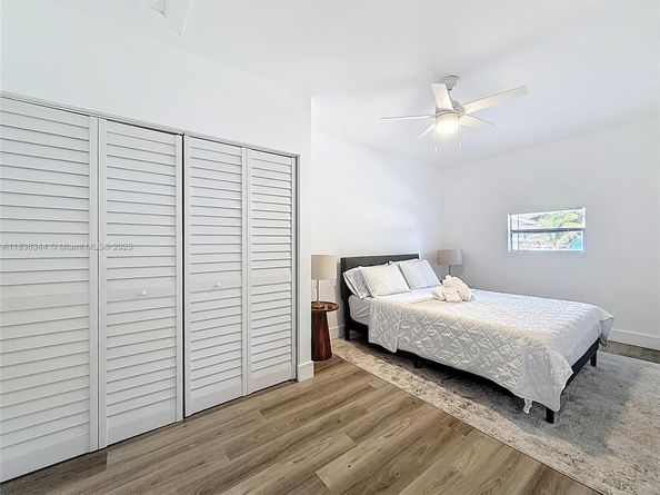 1309 SW 75th Ave, North Lauderdale FL 33068