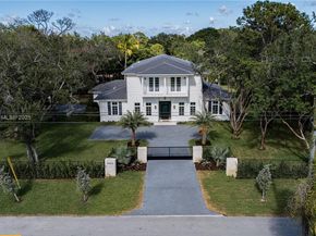 7605 SW 71st Ave, Miami FL 33143