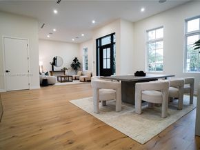 7605 SW 71st Ave, Miami FL 33143