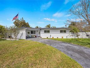 8711 SW 191st St, Cutler Bay FL 33157