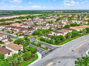 22746 SW 92nd Pl, Cutler Bay FL 33190