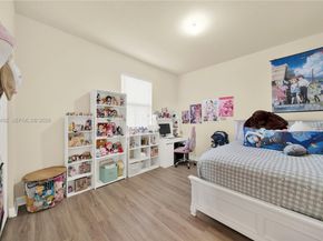 22746 SW 92nd Pl, Cutler Bay FL 33190