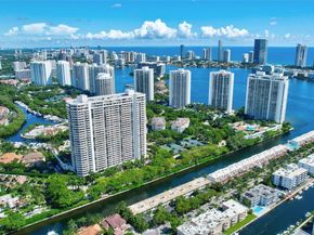 2000 Island Blvd 204, Aventura FL 33160