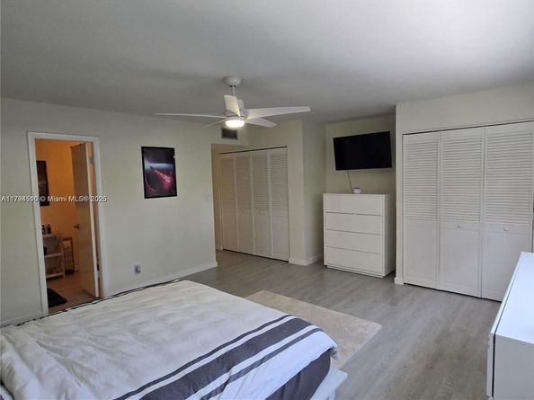 295 Jacaranda Dr 20, Plantation FL 33324