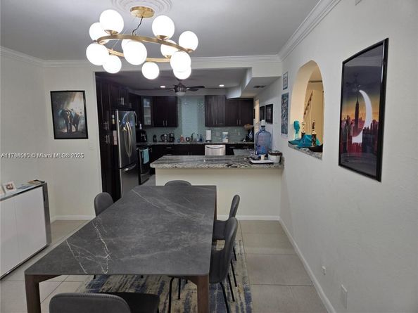 295 Jacaranda Dr 20, Plantation FL 33324