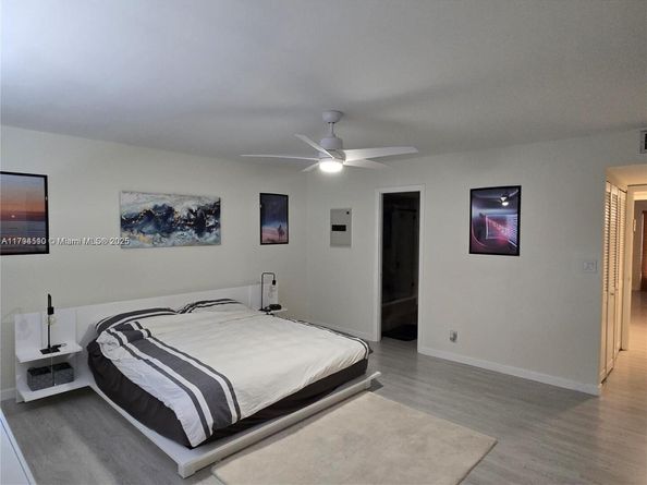 295 Jacaranda Dr 20, Plantation FL 33324