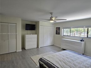 295 Jacaranda Dr 20, Plantation FL 33324