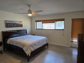 295 Jacaranda Dr 20, Plantation FL 33324
