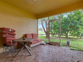 3327 NE 11th Dr, Homestead FL 33033