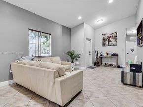 3327 NE 11th Dr, Homestead FL 33033