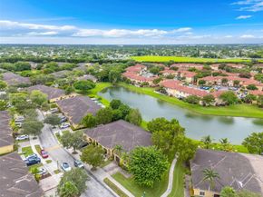 3327 NE 11th Dr, Homestead FL 33033