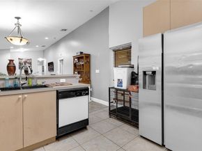 3327 NE 11th Dr, Homestead FL 33033
