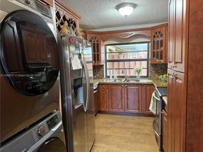 6377 NW 170th Ln, Hialeah FL 33015