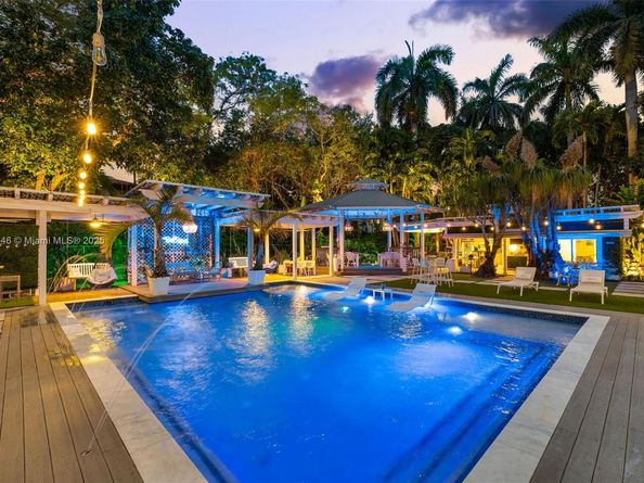 7720 SW 79th Ct, Miami FL 33143