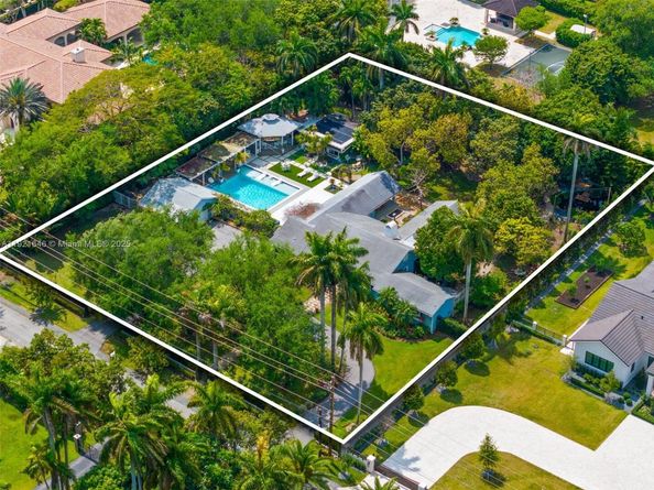 7720 SW 79th Ct, Miami FL 33143