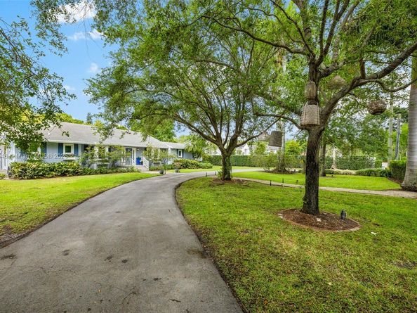 7720 SW 79th Ct, Miami FL 33143