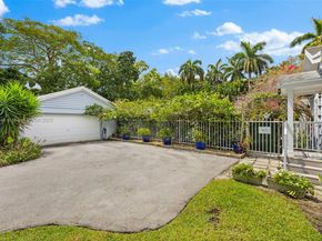 7720 SW 79th Ct, Miami FL 33143