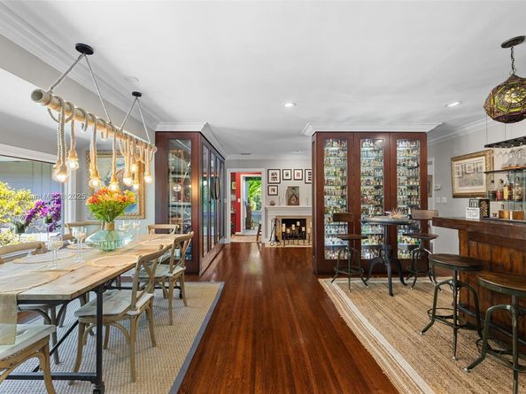 7720 SW 79th Ct, Miami FL 33143