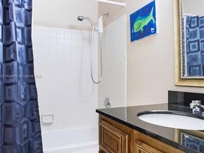 10717 NW 12th Mnr, Plantation FL 33322