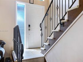 10717 NW 12th Mnr, Plantation FL 33322