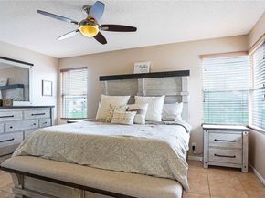 10717 NW 12th Mnr, Plantation FL 33322