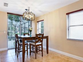 10717 NW 12th Mnr, Plantation FL 33322